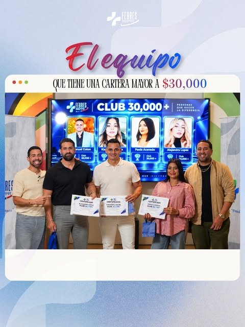 Equipo de Febres 360° Puerto Rico reunido en una publicación de reconocimiento
